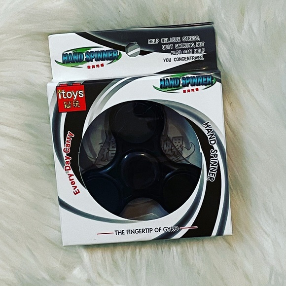Black Fidget Spinner New in Box - Picture 2 of 4